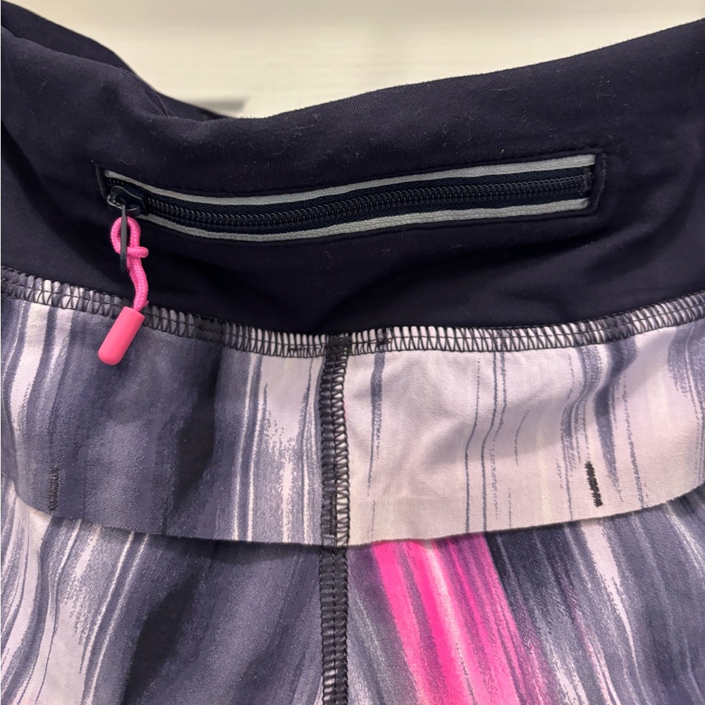 LULULEMON Athletica Shorts Size 6 - Picture 11 of 13